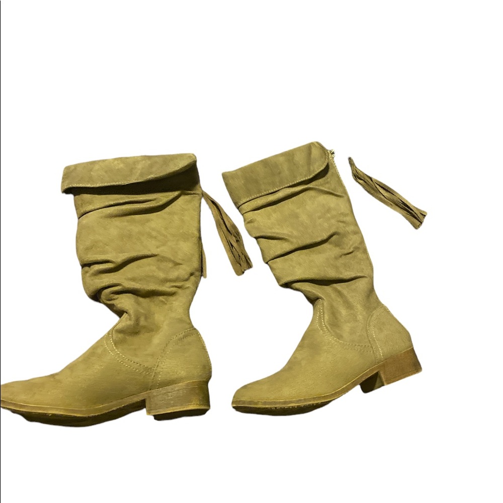 Justice boots size 2